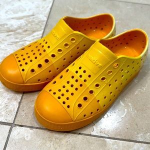 Native shoes yellow size 11